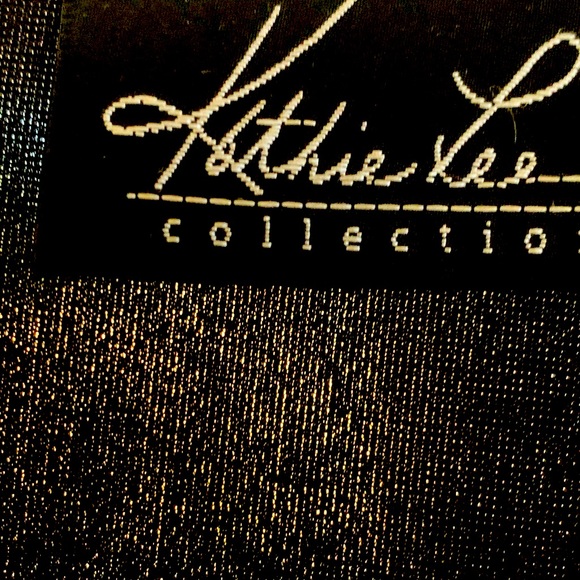 COPY - Beautiful Maxi Stretch Velvet Dress❤️ - Picture 4 of 4